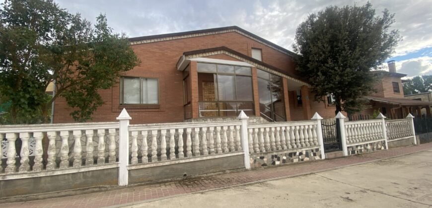 ¡¡¡Oportunidad!!! Chalet en Astudillo