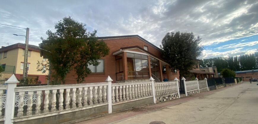 ¡¡¡Oportunidad!!! Chalet en Astudillo