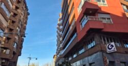 Piso único con terraza y galeria en sitio ideal