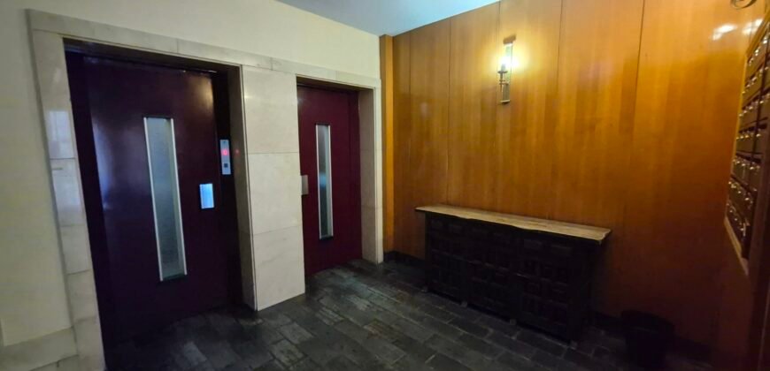 Piso único con terraza y galeria en sitio ideal