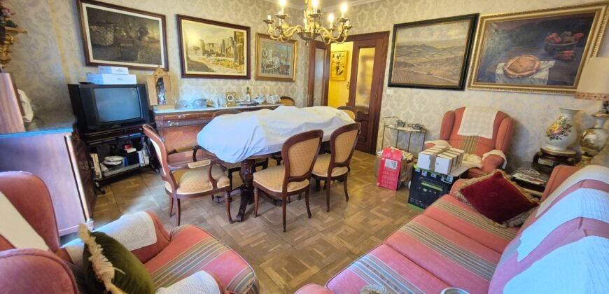 Piso único con terraza y galeria en sitio ideal