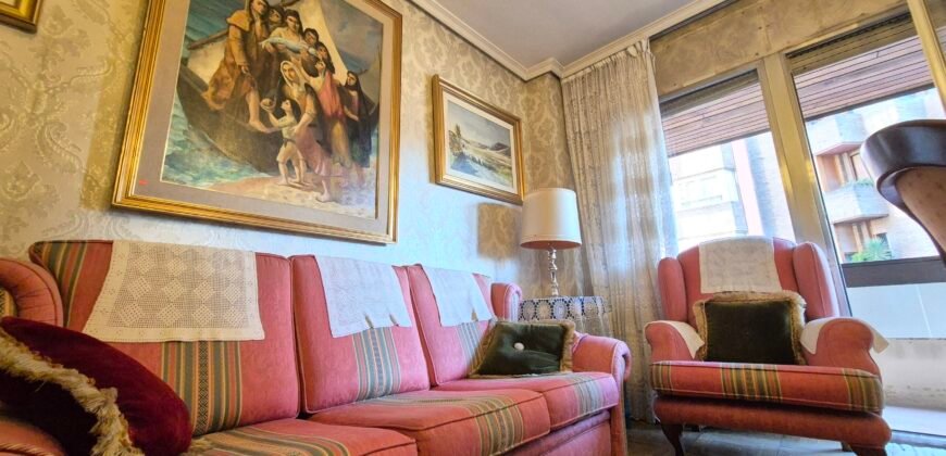 Piso único con terraza y galeria en sitio ideal