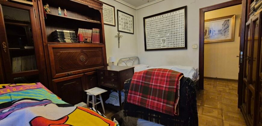 Piso único con terraza y galeria en sitio ideal