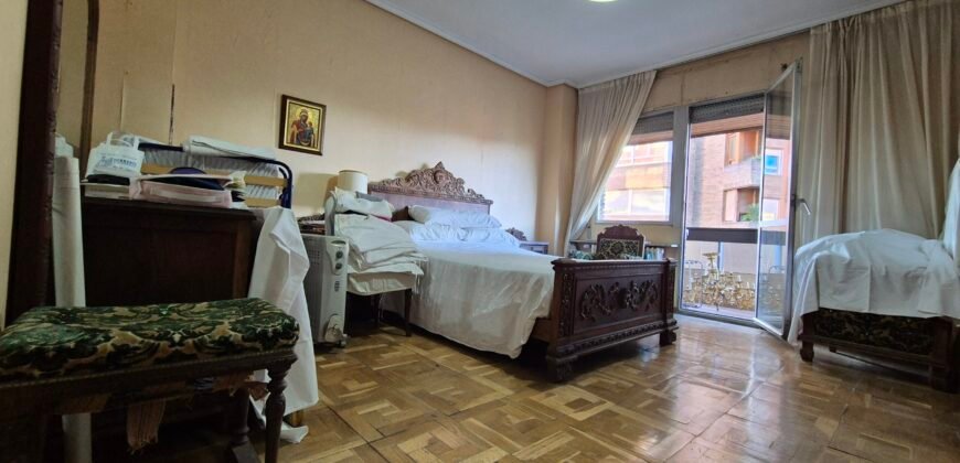 Piso único con terraza y galeria en sitio ideal