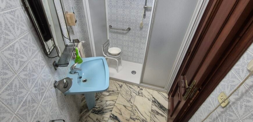 Piso único con terraza y galeria en sitio ideal