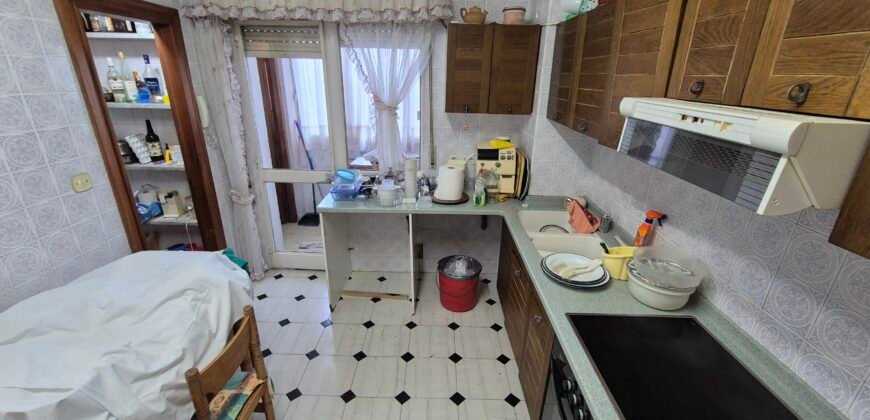 Piso único con terraza y galeria en sitio ideal