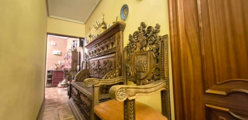 Piso único con terraza y galeria en sitio ideal