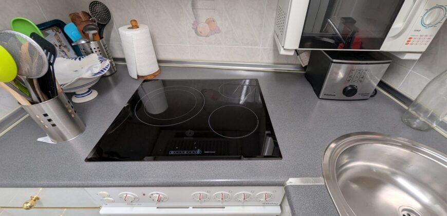 Casa de SEIS dormitorios y patio en Piña de Campos