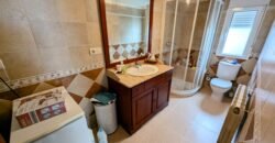 Casa de SEIS dormitorios y patio en Piña de Campos