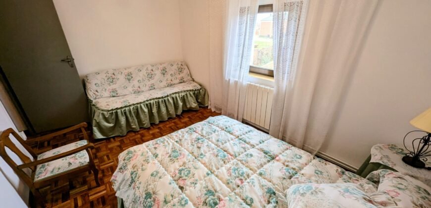 Casa de SEIS dormitorios y patio en Piña de Campos