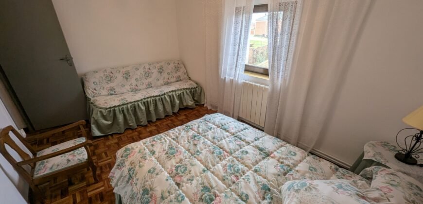 Casa de SEIS dormitorios y patio en Piña de Campos