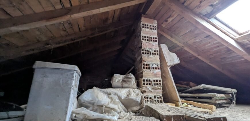 Casa de SEIS dormitorios y patio en Piña de Campos