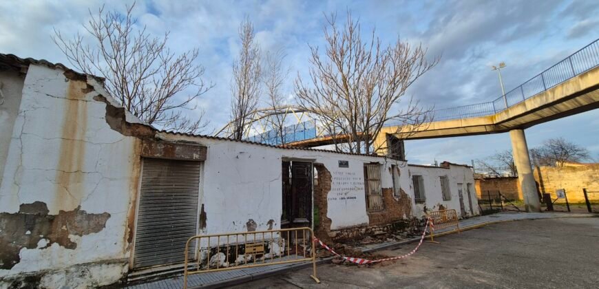 pack de de dos chalets adosados para reformar