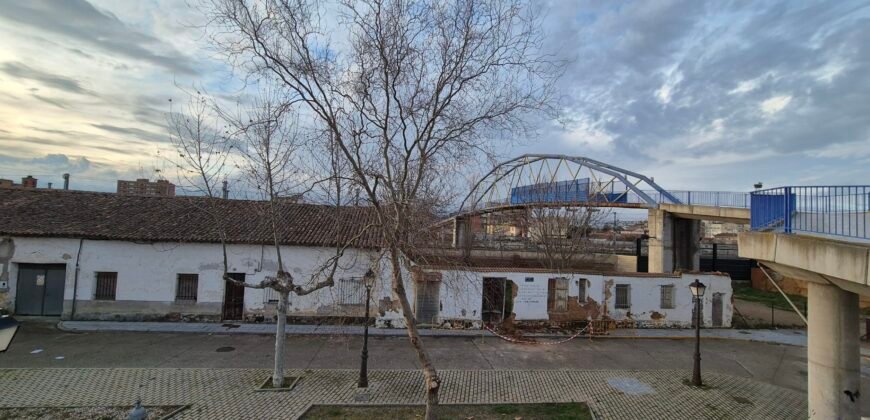 pack de de dos chalets adosados para reformar