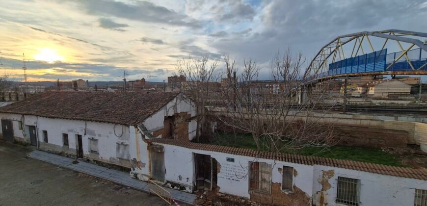 pack de de dos chalets adosados para reformar