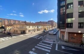 Piso en Venta en Palencia reformado con garaje y trastero