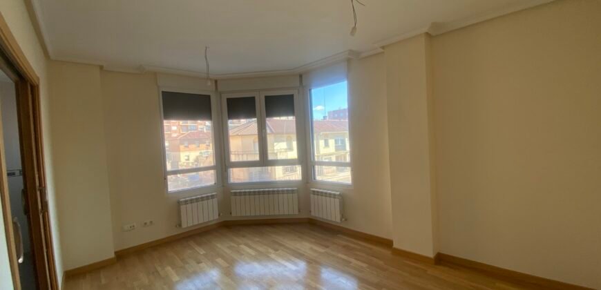 Piso en Venta en Palencia reformado con garaje y trastero