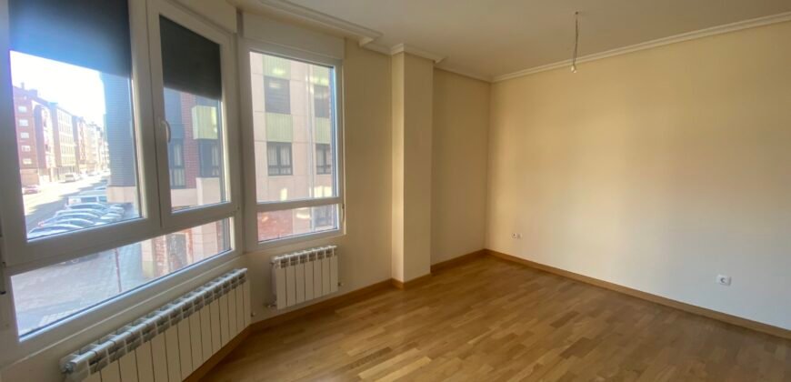 Piso en Venta en Palencia reformado con garaje y trastero