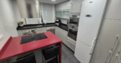 Chalet pareado de tres plantas con garaje y trastero