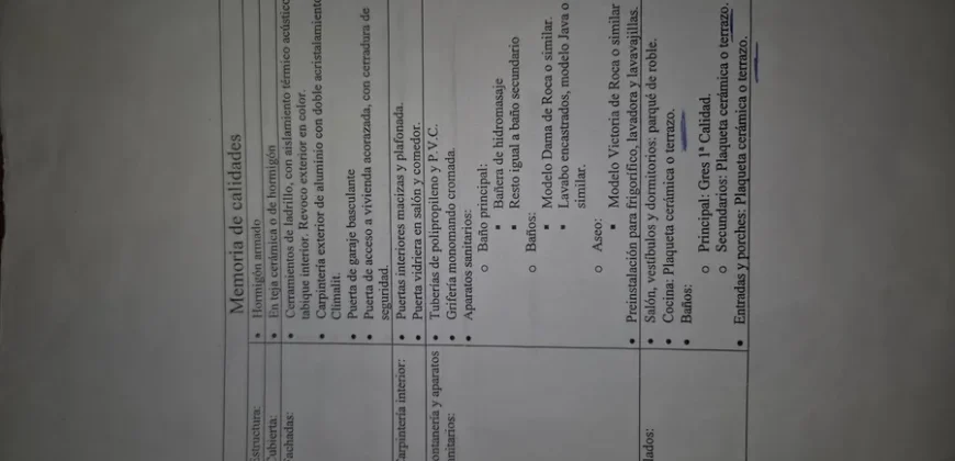 Chalet pareado de tres plantas con garaje y trastero