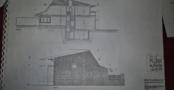 Chalet pareado de tres plantas con garaje y trastero