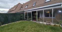 Chalet pareado de tres plantas con garaje y trastero