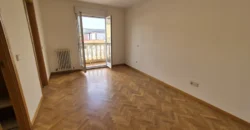 Chalet pareado de tres habitaciones y tres baños