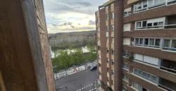 Piso céntrico en Palencia de cuatro habitaciones y dos baños