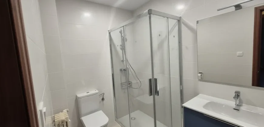 Piso céntrico en Palencia de cuatro habitaciones y dos baños