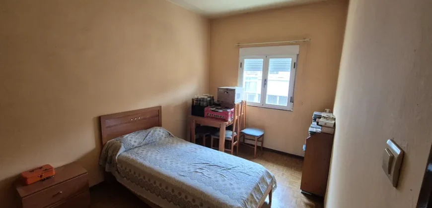 Piso céntrico en Palencia de tres habitaciones y terraza