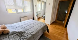 Chalet adosado en venta en Magaz con cuatro habitaciones y tres baños