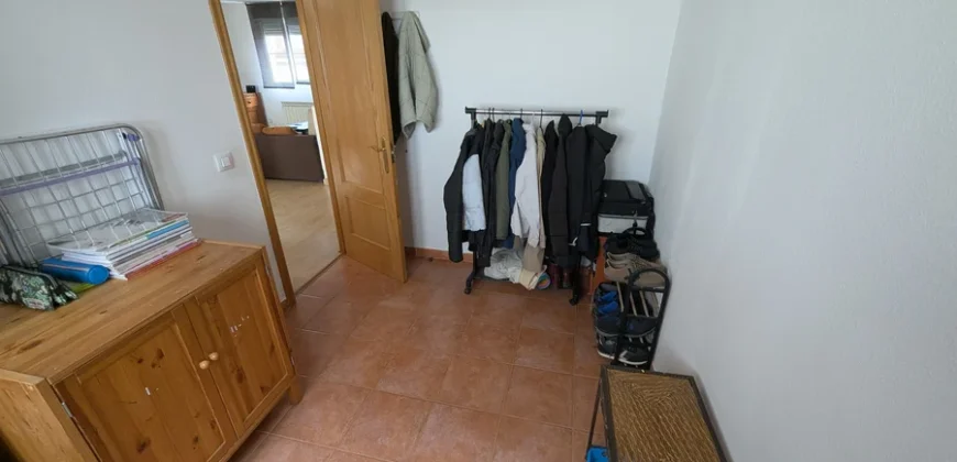 Chalet adosado en venta en Magaz con cuatro habitaciones y tres baños