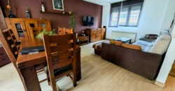 Chalet adosado en venta en Magaz con cuatro habitaciones y tres baños