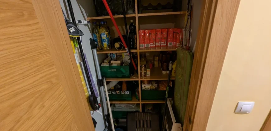 Piso en Palencia de cuatro habitaciones y dos baños