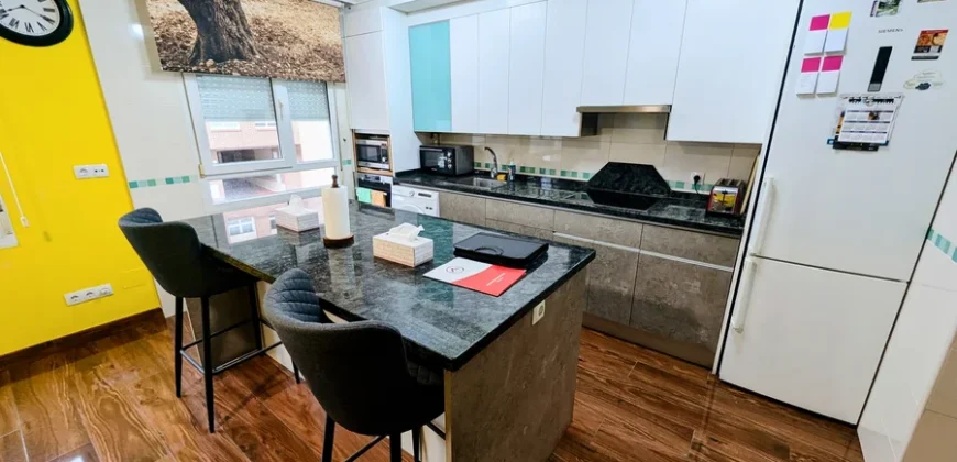 Piso en Palencia de cuatro habitaciones y dos baños