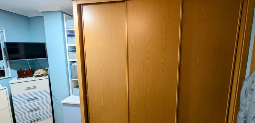 Piso en Palencia de cuatro habitaciones y dos baños