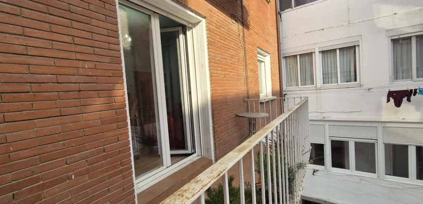 Piso en el centro de Palencia de cuatro habitaciones con terraza