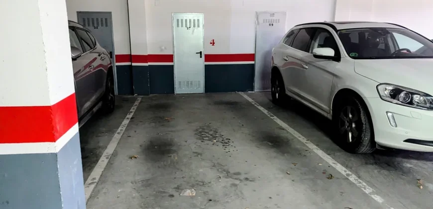 Piso en Palencia de cuatro habitaciones y dos baños