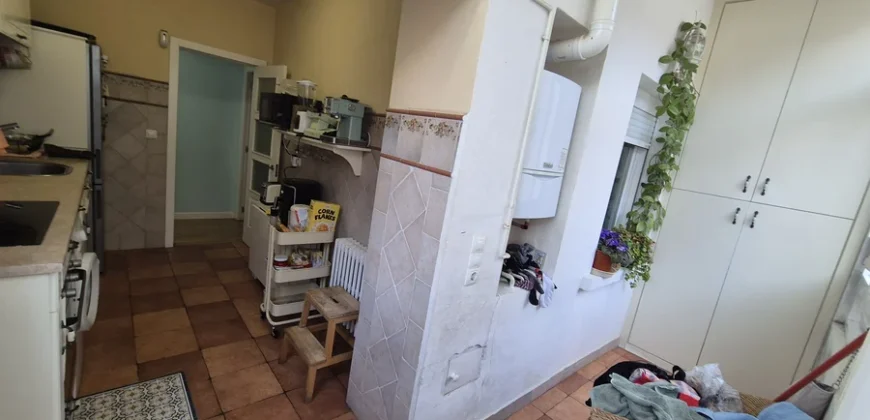 Piso en el centro de Palencia de cuatro habitaciones con terraza