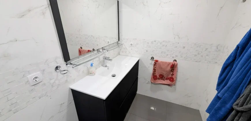 Piso en Palencia de cuatro habitaciones y dos baños