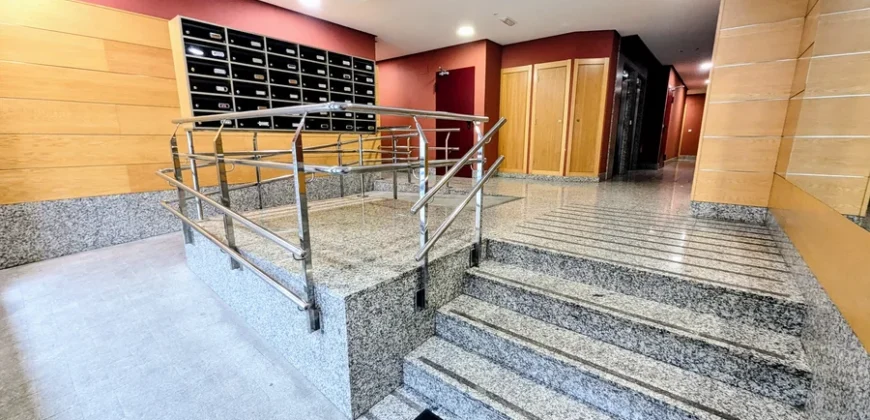 Piso en Palencia de cuatro habitaciones y dos baños