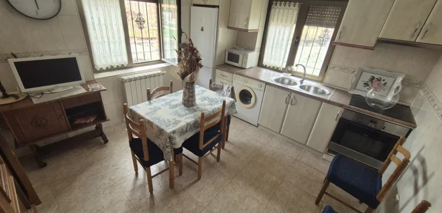 Chalet independiente en venta en Valle del Pisuerga