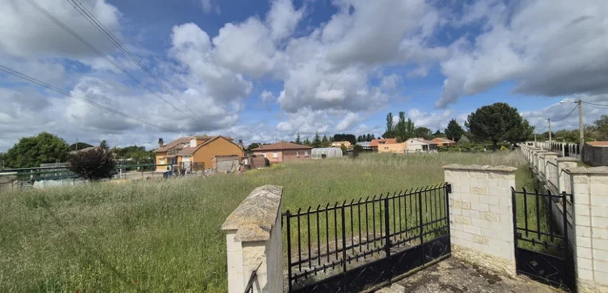 Chalet independiente en venta en Valle del Pisuerga