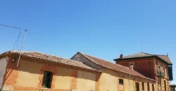 Casa independiente en venta en Fromista con 5 habitaciones