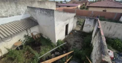 Pack de dos viviendas, bar, tres terrenos, garaje y merendero.