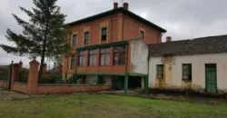 Casa independiente en venta en Fromista con 5 habitaciones