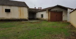 Casa independiente en venta en Fromista con 5 habitaciones