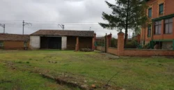 Casa independiente en venta en Fromista con 5 habitaciones