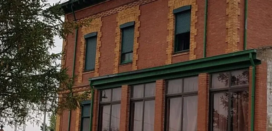 Casa independiente en venta en Fromista con 5 habitaciones