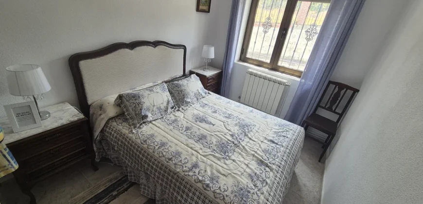 Chalet independiente en venta en Valle del Pisuerga